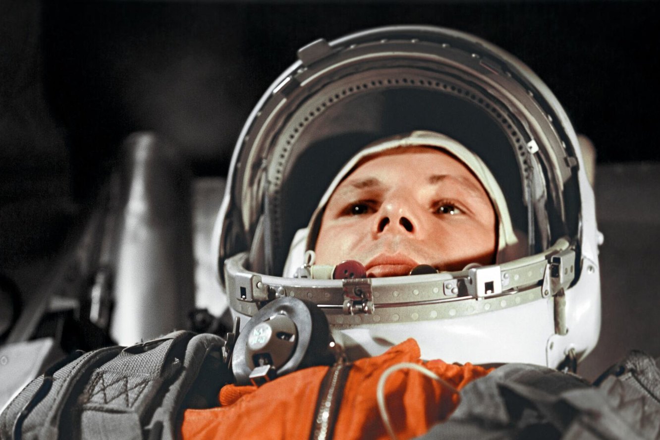 Гриф секретности снят: сколько Гагарин заработал за первый полёт в космос?