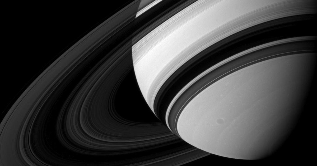 Фантастические фотографии Солнечной системы от Cassini: путешествие длиной 20 лет