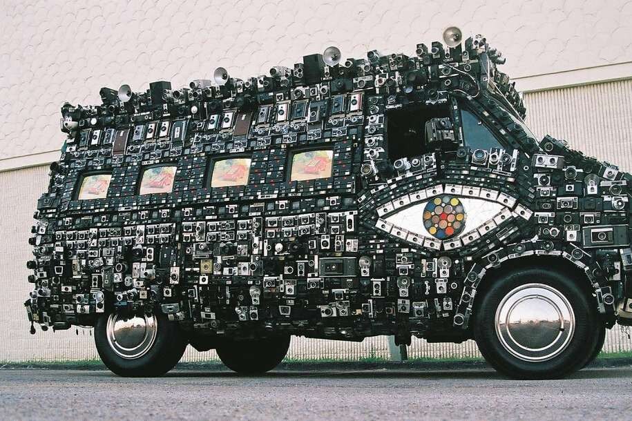 Camera Van: как художник из США создал фантастический автомобиль из фотоаппаратов