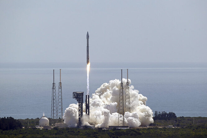 В США стартовала ракета Atlas V В США стартовала ракета Atlas V