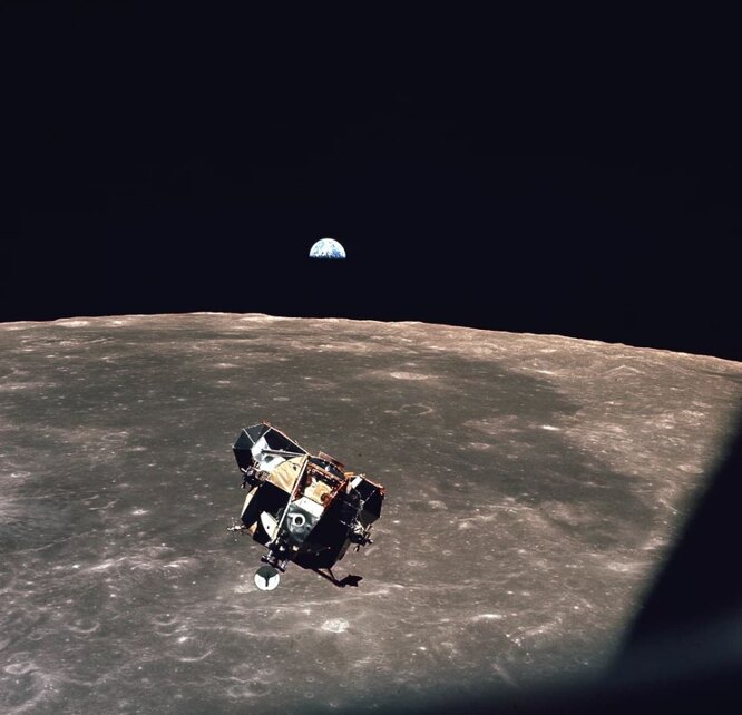 Спускаемый аппарат миссии «Аполлон-11» может все еще находиться на орбите Луны 