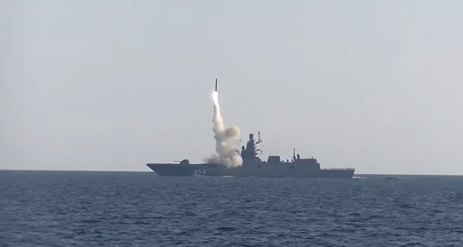 Запуск ракеты Циркон с фрегата: уникальные кадры