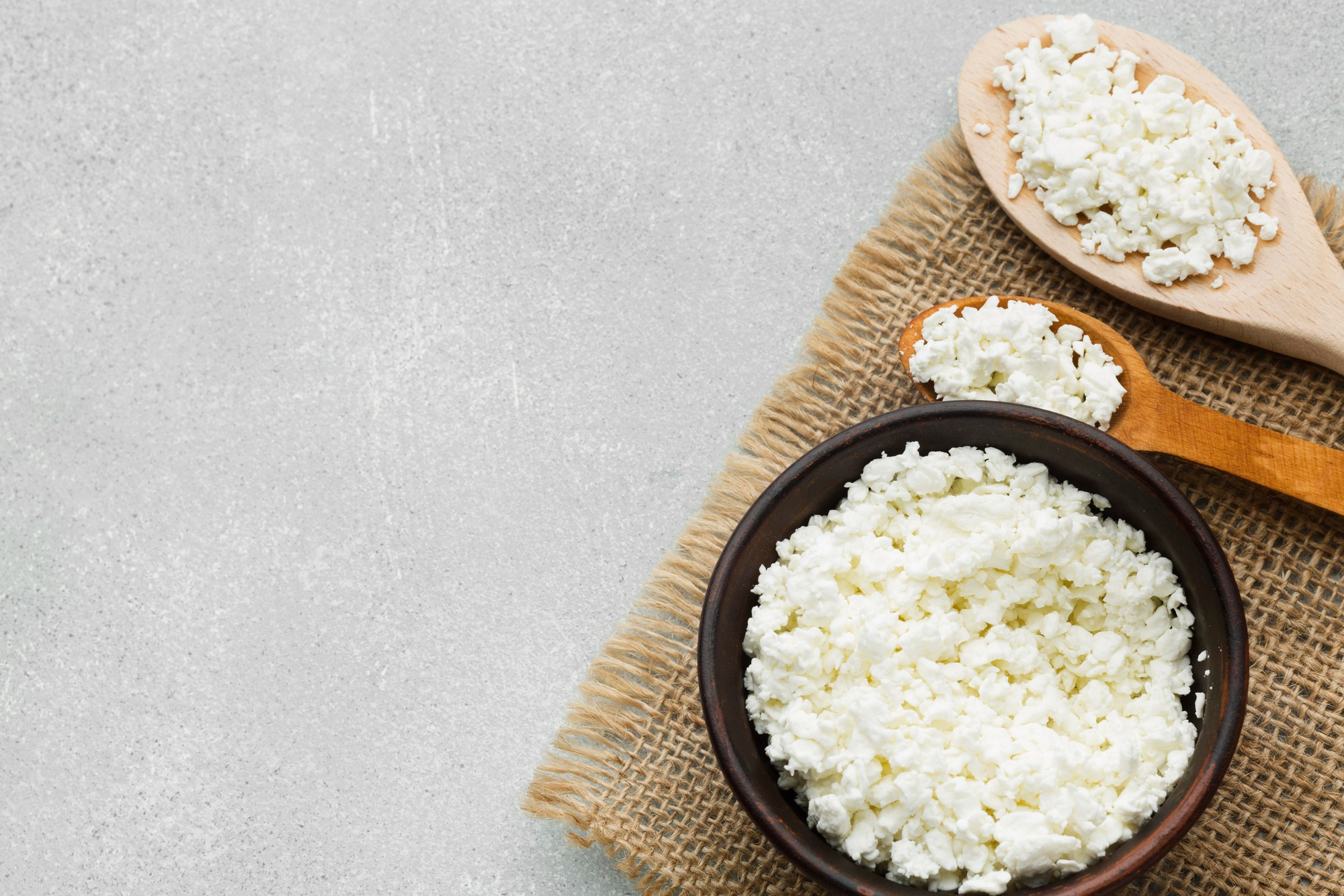 Лучший натуральный продукт, возможности которого выходят за рамки кулинарии: 5 удивительных применений творога в быту