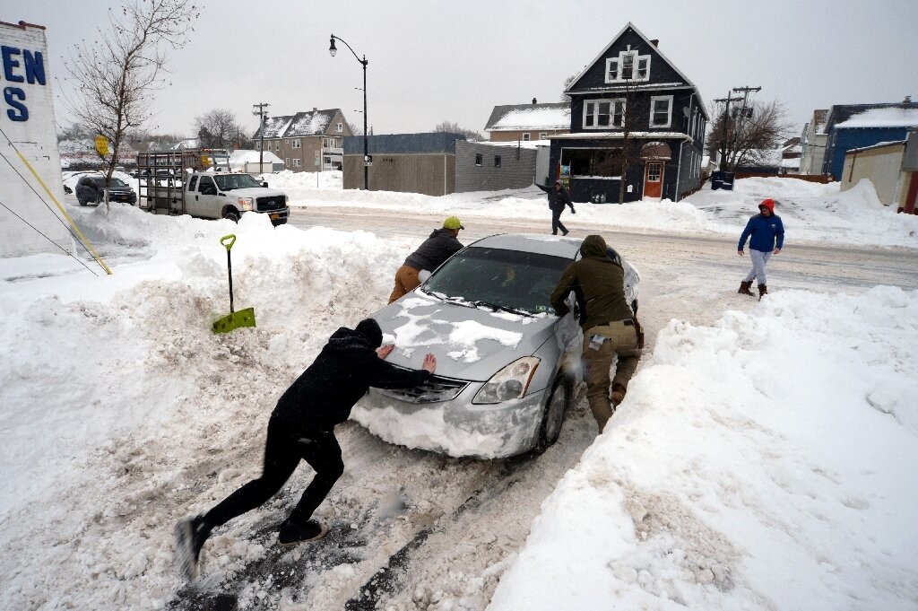 Число погибших в результате зимнего шторма в США возросло до 61 человека