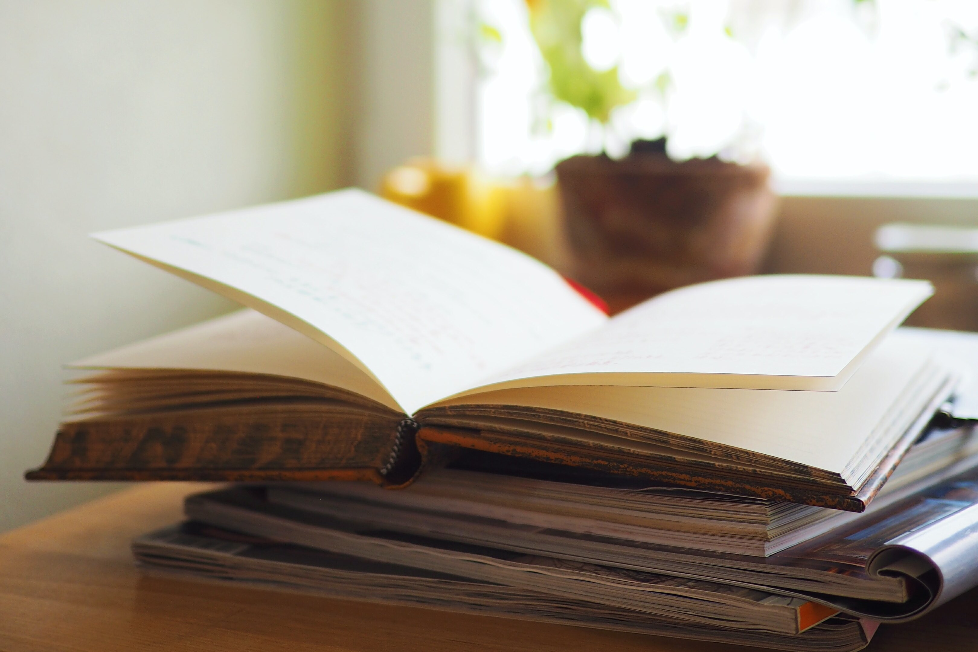 Приручить страхи, исцелить травмы и вести переговоры по душам: 6 книг о психологии для светлых перемен
