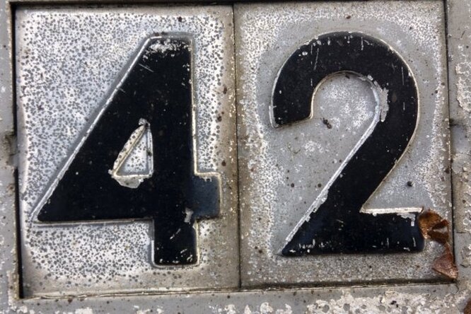 Как ученый решил загадку числа 42, над которой годами тщетно бились лучшие умы