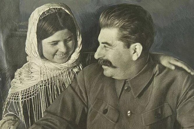 Мамлакат Нахангова: за что сам Сталин наградил таджикскую девочку с косичками и в тюбетейке