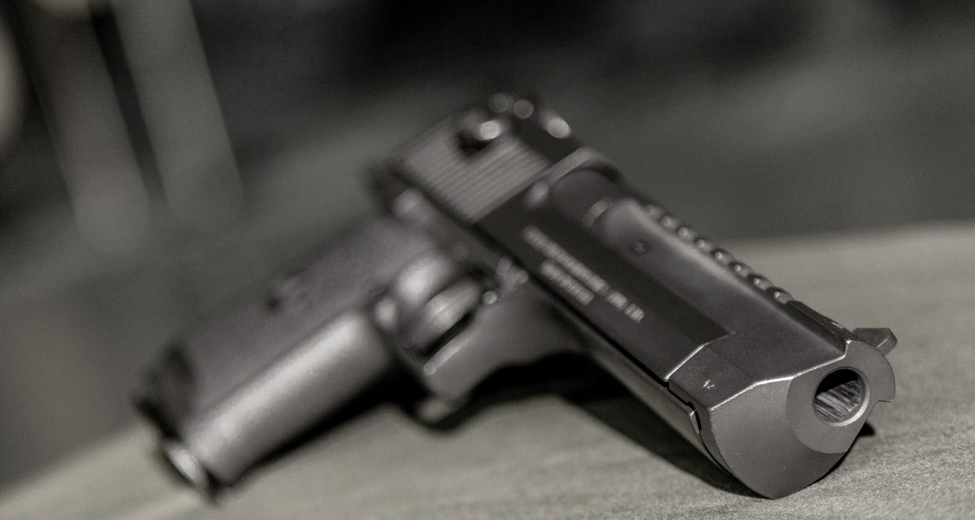 Легендарный пистолет Desert Eagle: испытания, история создания и технические характеристики