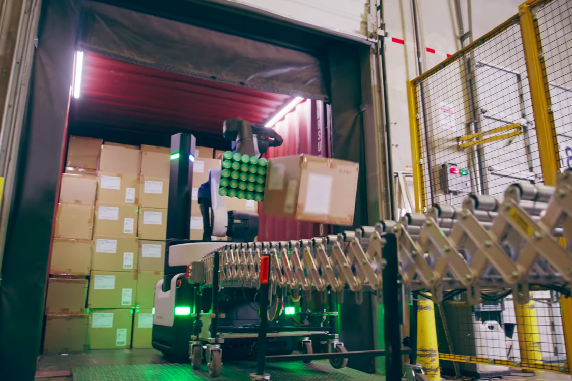Работаете на складе Этот робот от Boston Dynamics скоро займет ваше место