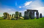 Рядом со Стоунхенджем обнаружены 10000-летние охотничьи ямы. Они даже старше самого каменного сооружения