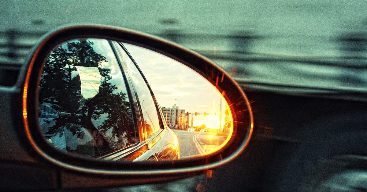 Краткий гайд для водителей: как отрегулировать зеркала заднего вида