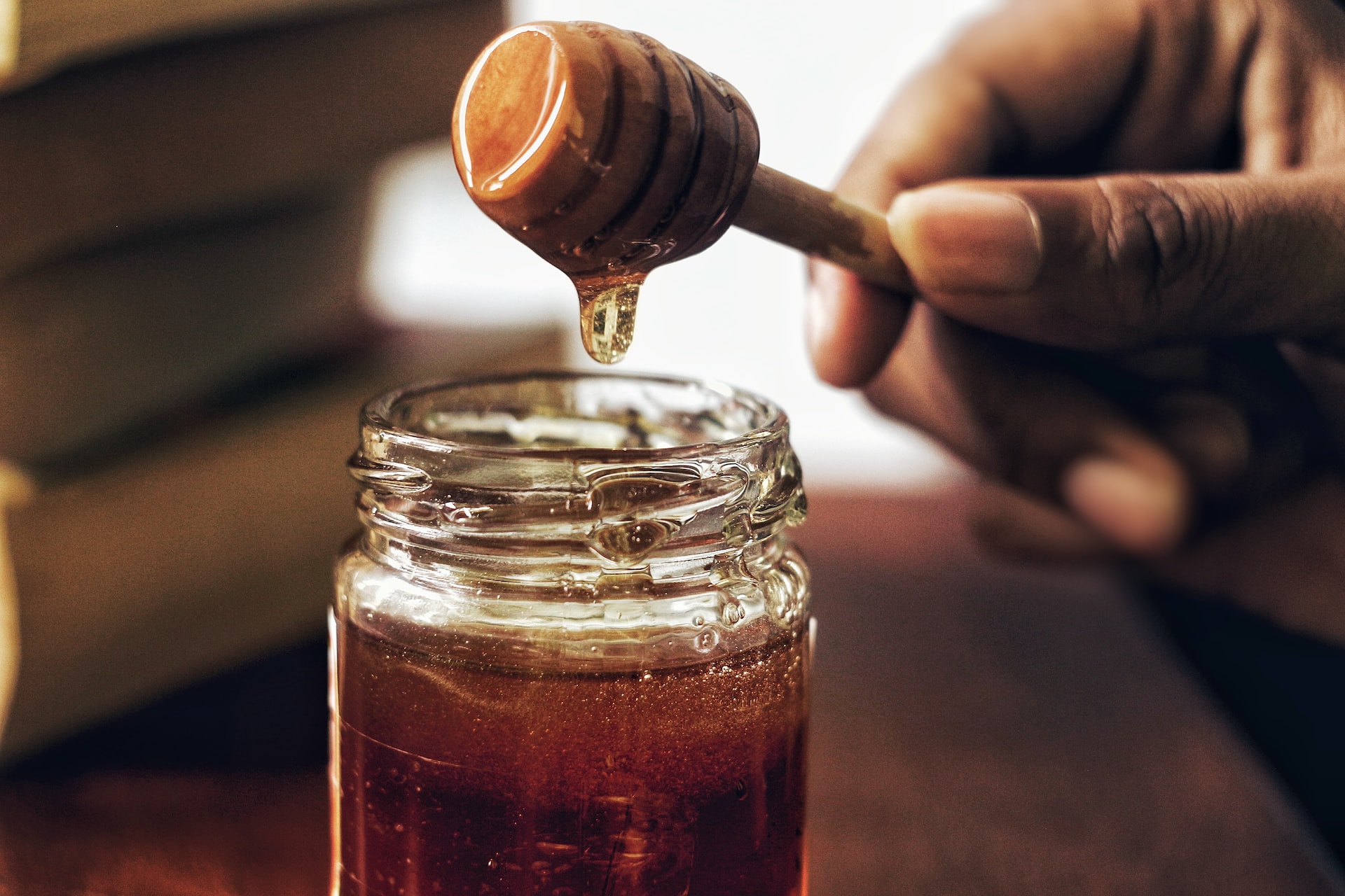 Исследование: мед манука может помочь в лечении лекарственно-устойчивой инфекции легких