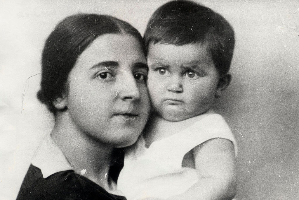 Трудная судьба и загадочная смерть: история второй жены Сталина Надежды Аллилуевой