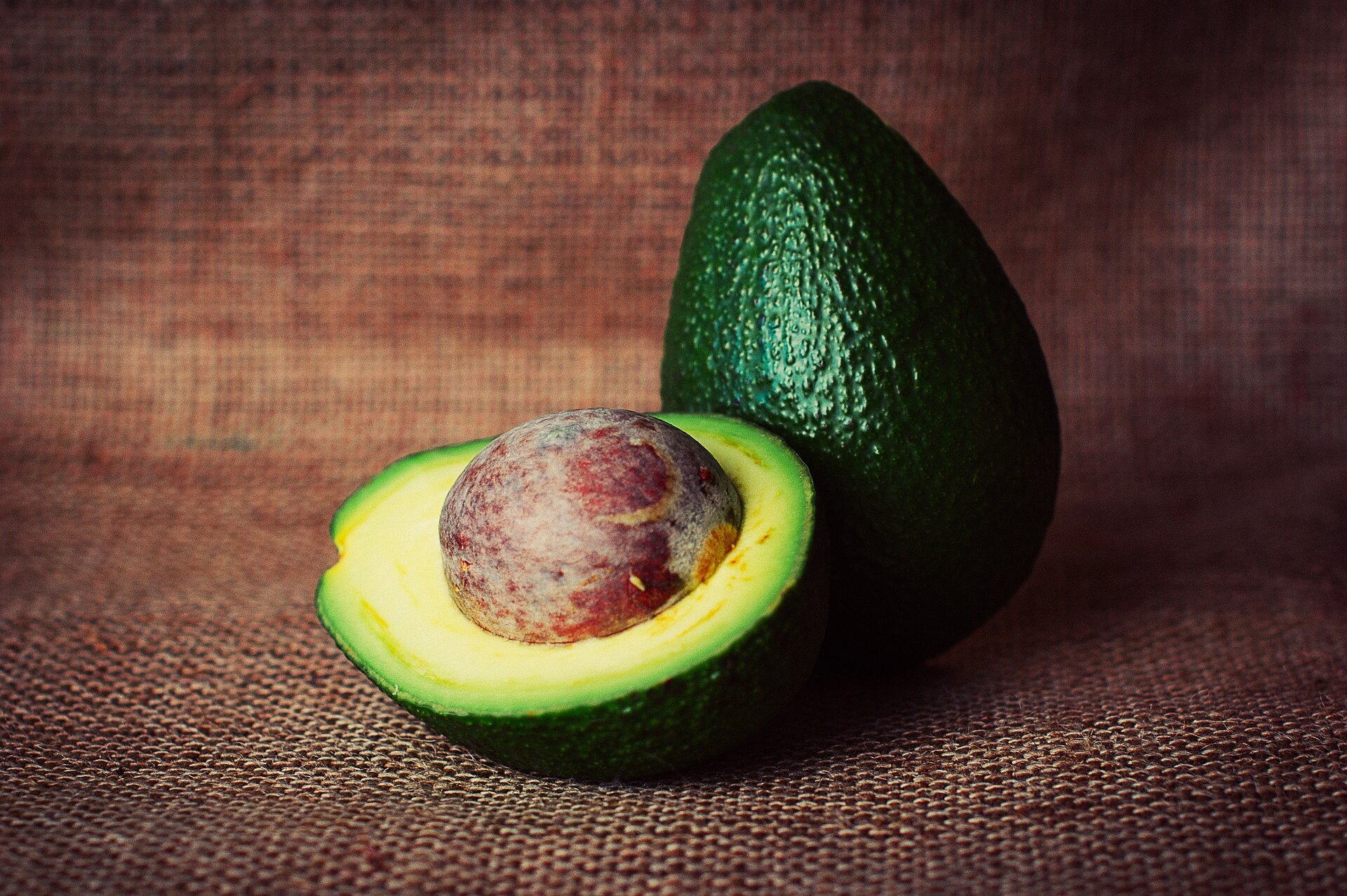 Авокадо помогает женщинам перераспределять жир на животе