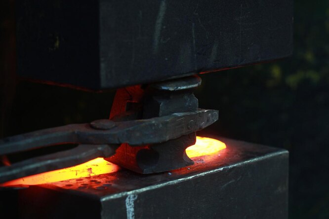 Мастер рассказал, как выбрать подходящий кухонный нож и не прогадать