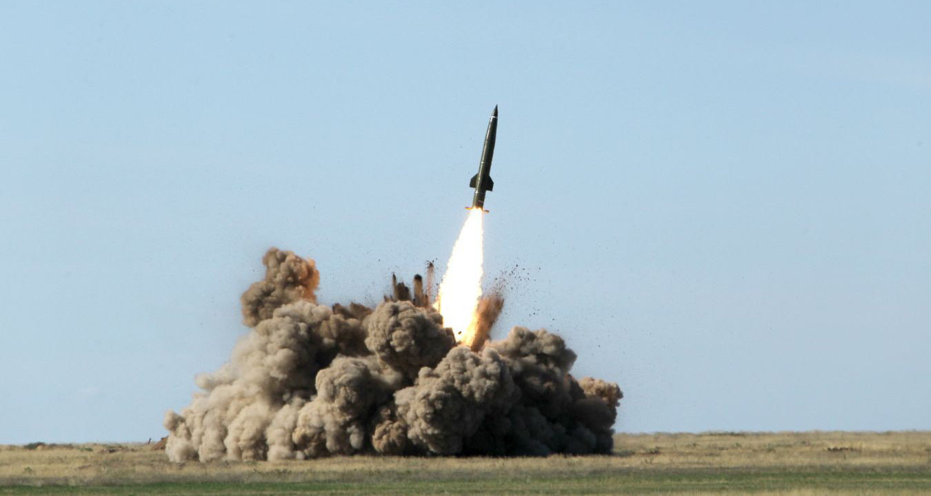 Почему ракеты средней и малой дальности считаются опаснее тех, что могут обогнуть половину земного шара