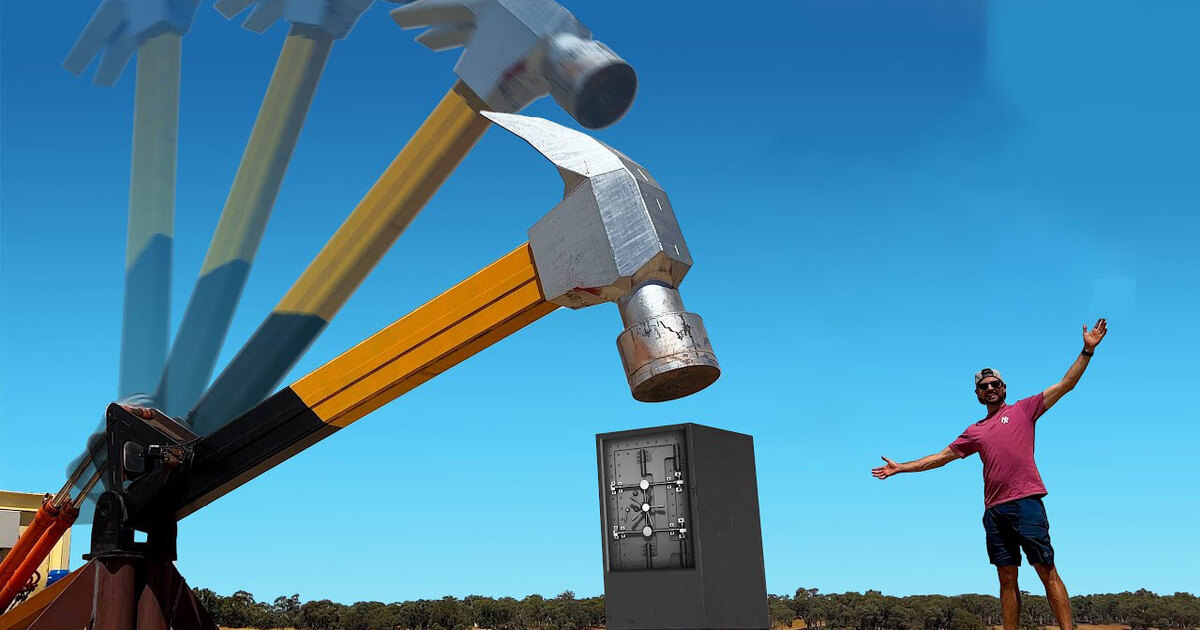 огромный молоток. огромная кувалда. 5 кг. молоток слесарный 600г энкор. огромная кувалда.