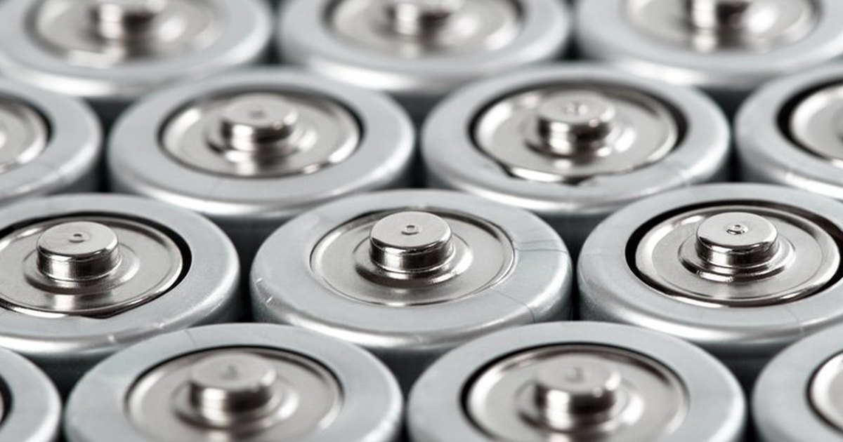 Алюминиевые аккумуляторы эффективнее и безопаснее литий-ионных: революция в индустрии