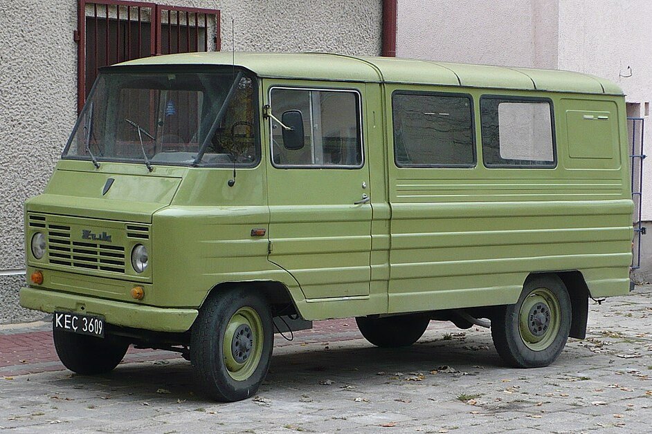 Почему в СССР любили польский фургон Жук