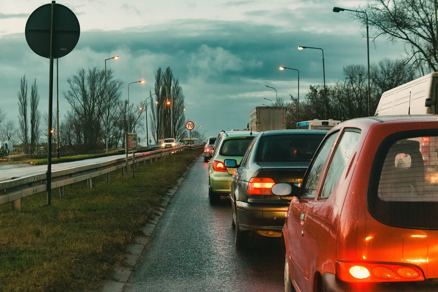 Основа основ: вспоминаем базу, которой научили в автошколе. Сможете решить один из самых сложных вопросов на знание ПДД