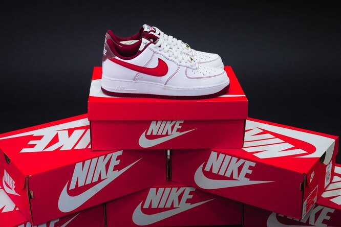 Приехали! Даже настоящие ценители Nike не смогли ответить на этот бизнес-вопрос: как бренд решил проблему с воровством?