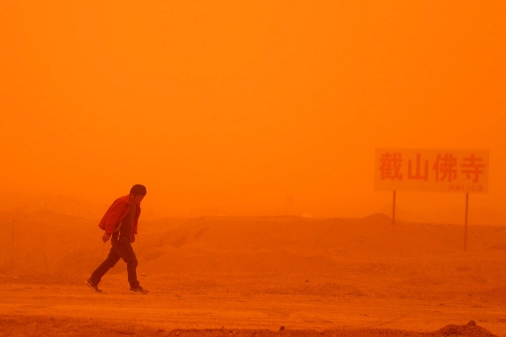 Блуждающие пустыни и аллея торнадо: 8 опаснейших мест на Земле, в которых живут люди
