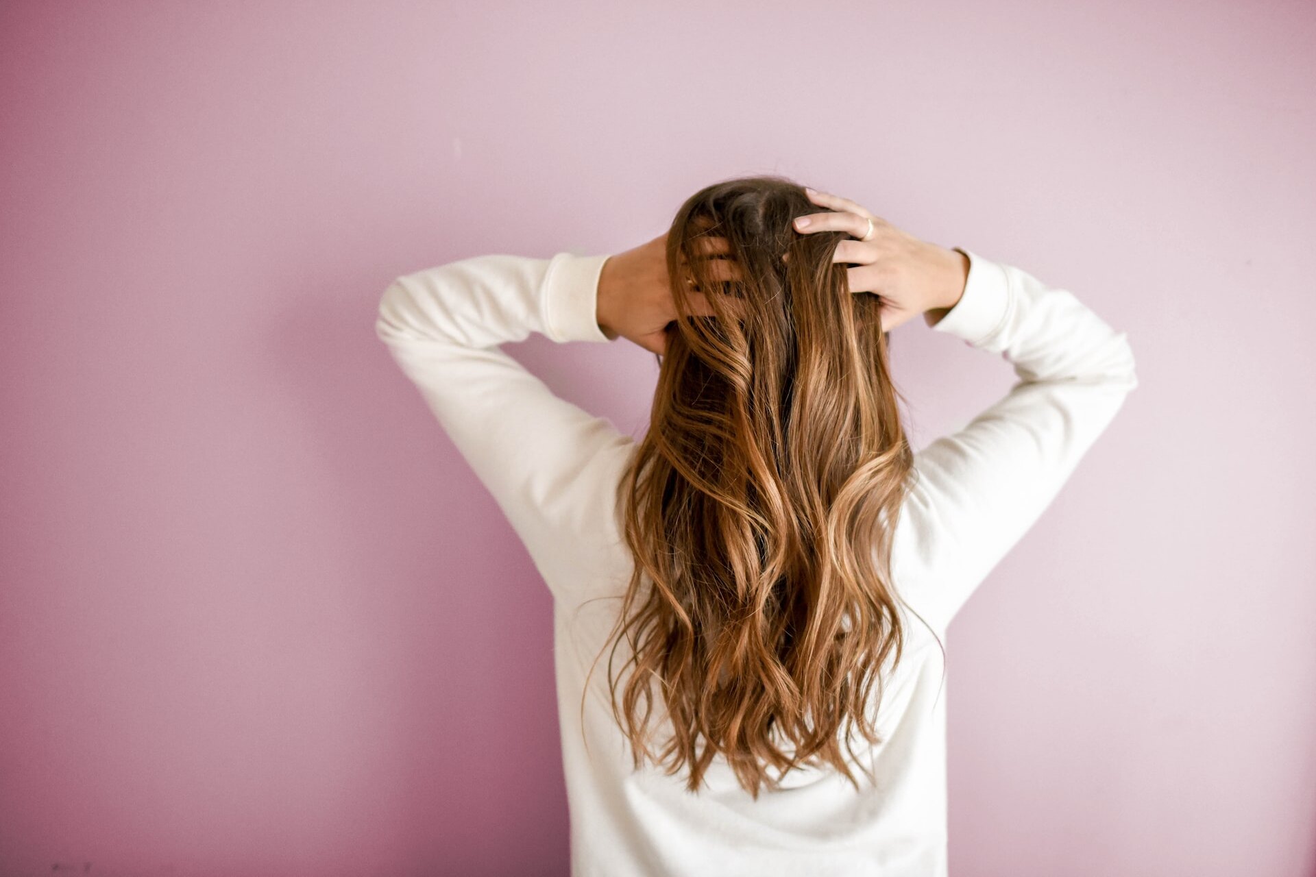 Стало известно, какие продукты остановят выпадение волос у женщин: кажется, вы должны срочно добавить их в рацион!