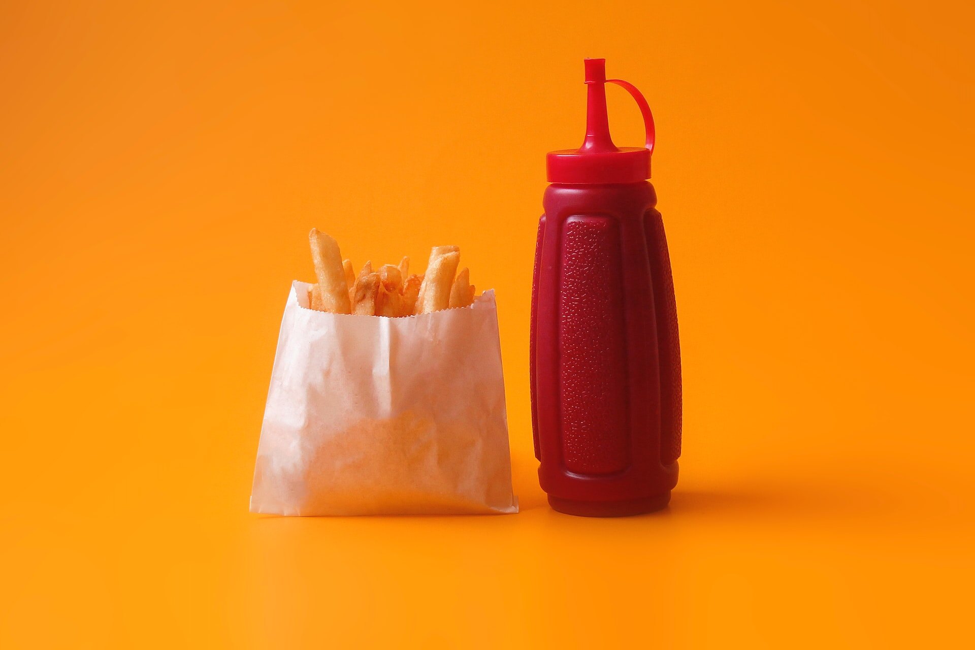 С такой едой шутки плохи: 5 продуктов, которые вызывают хроническое воспаление в организме