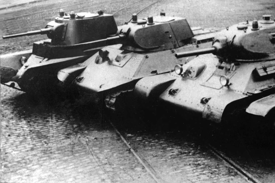Тест на знание легендарной военной техники: а вы знаете, какие танки принимали участие в битве за Москву