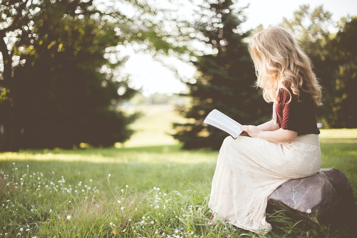 Боремся с плохим настроением с помощью книг. 6 лучших фэнтези от осенней хандры