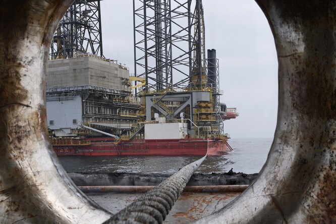 Нефть – живая и мертвая: откуда берется черное золото Нефть – живая и мертвая: откуда берется черное золото