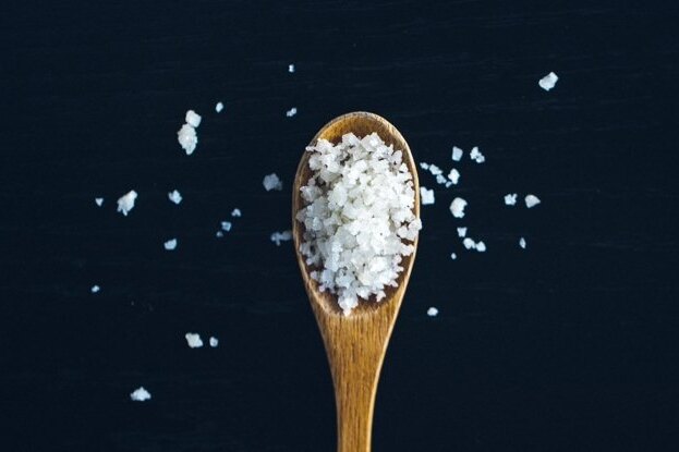 Отказ от соли может существенно продлить жизнь и улучшить здоровье организма