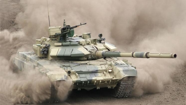 Российский танк Т-90 или американский Абрамс Кто сильнее