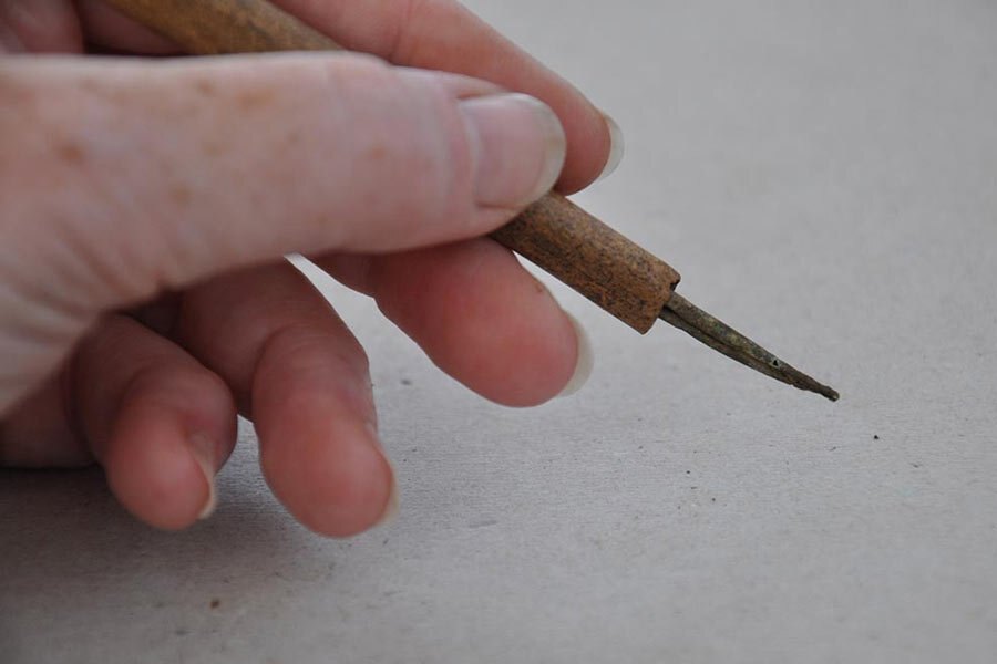 Удивительная археологическая находка: взгляните на одну из старейших чернильных ручек, которой более 1000 лет