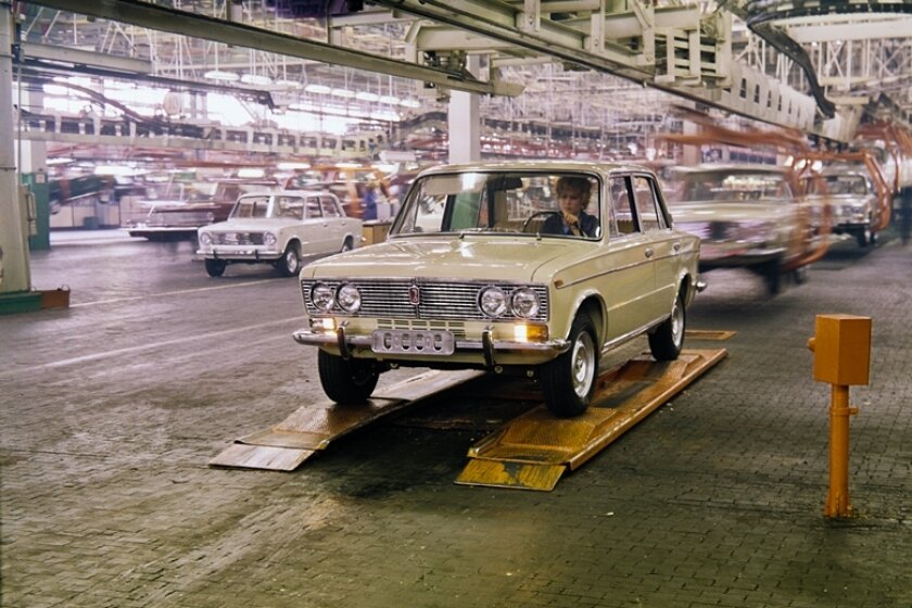 ВАЗ-2103 vs Fiat-125: в чём наша модель была лучше итальянской