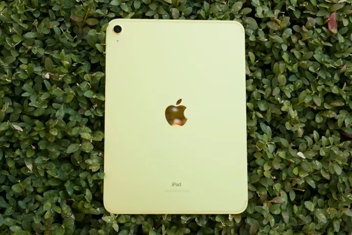 Apple в 2024 году может выпустить складной iPad. Что!