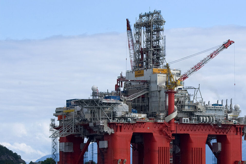 Нефтегазовые исполины: посмотрите на 5 гигантских буровых установок