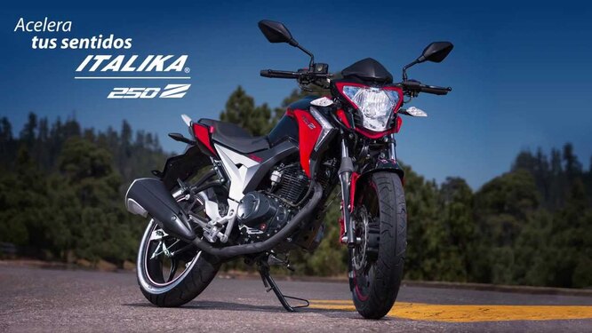 Italika – очень крупный, даже на мировом уровне, производитель мотоциклов. Компания основана в Толуке-де-Лердо в 2005 году, а уже в 2014 она продала 400 000 (!) мотоциклов всех классов. 55% мексиканского мотоциклетного рынка – это Italika. На снимке – модель Italika 250Z.